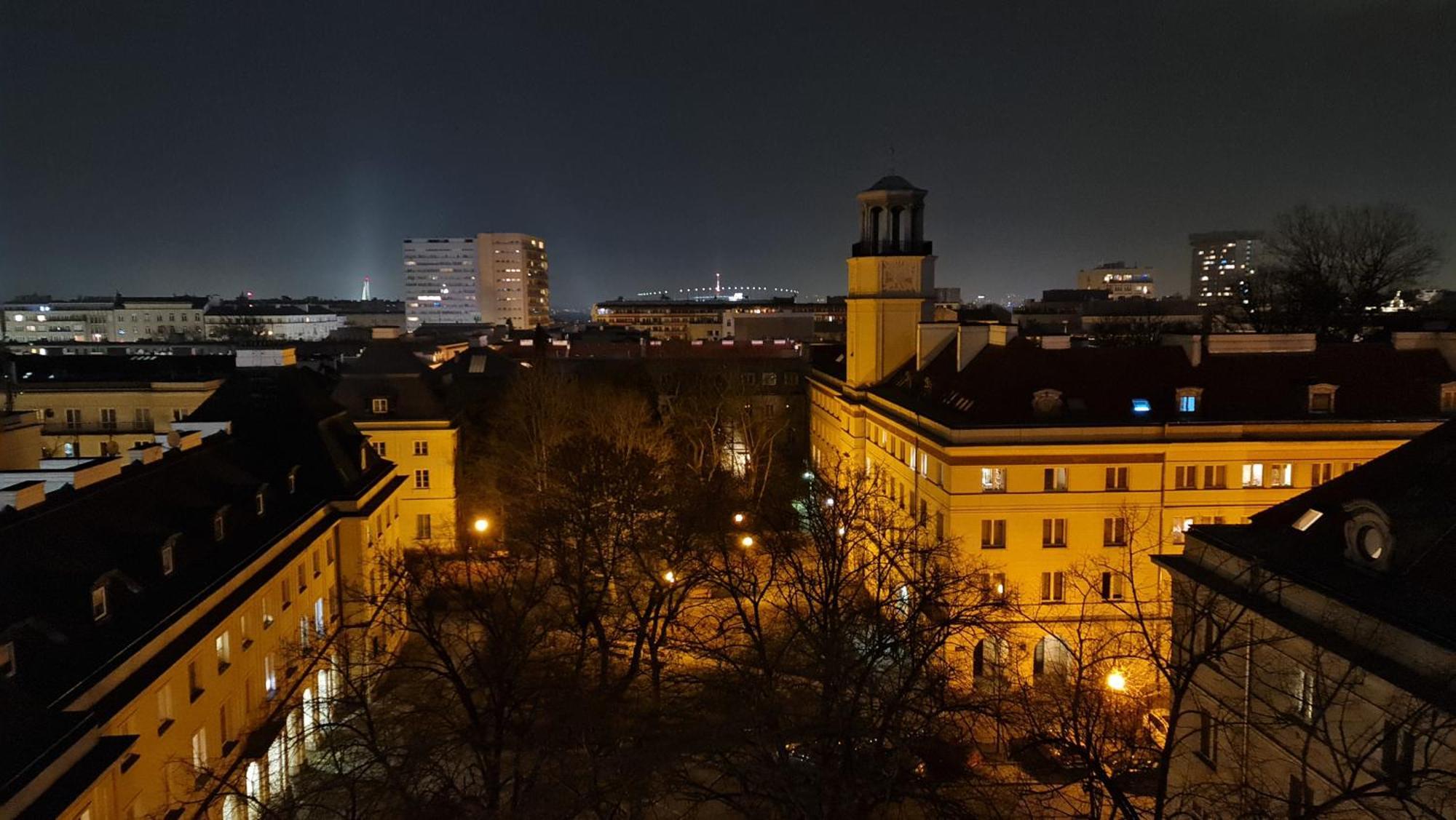 Apartament Wschodni Z Balkonem 4 Osoby Warszawa Exteriör bild